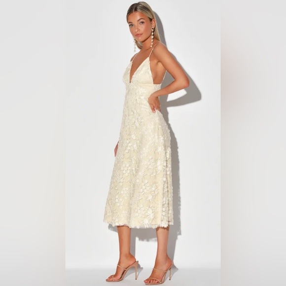 Lulu’s | Floral Midi Dress | Large | NWT | Rare Find ✨ - Picture 2 of 8